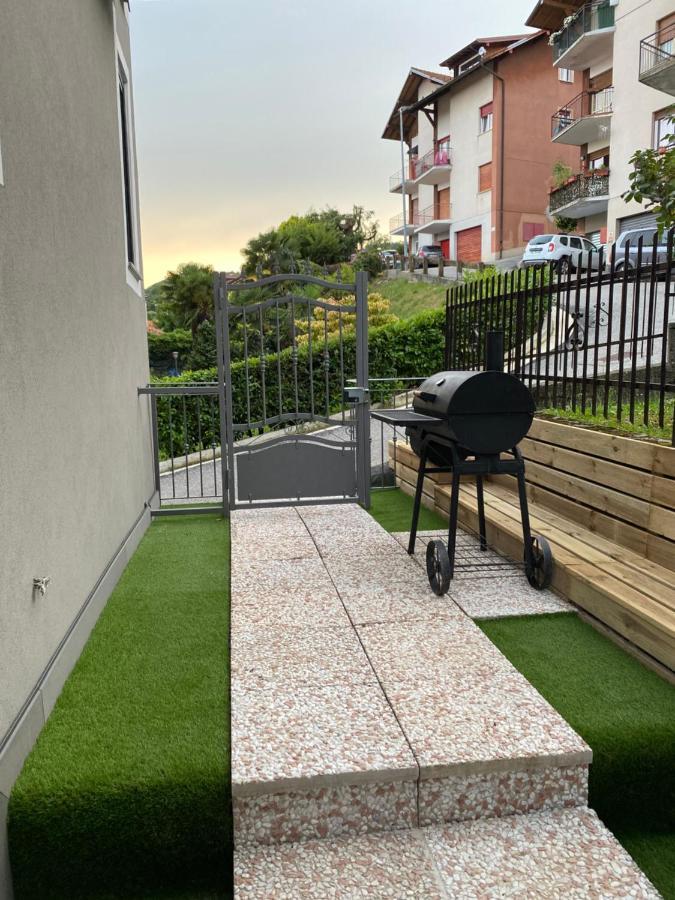 Apartment Gisa With Swimming Pool 콜라자 외부 사진